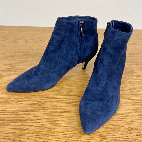 sam edelman kinzey suede kitten heel booties